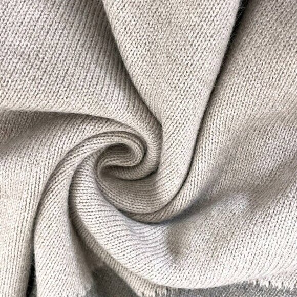 SHEIN Clasi Women's Plus Size 0XL Color Block Spliced Round Neck Pullover Sweate - Picture 3 of 7